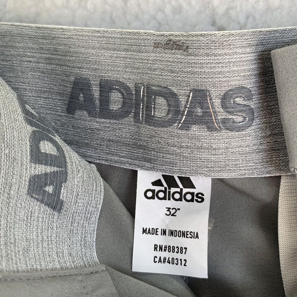 Adidas Mens Golf Waist Band Shorts Gray Logo Back Style Ceo447‎ 939011 Casual